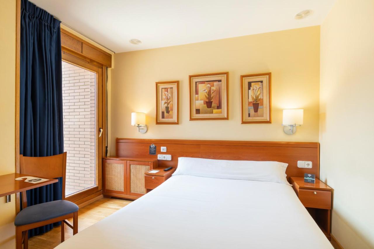 Hostal Alda Rio Duero Сория Екстериор снимка