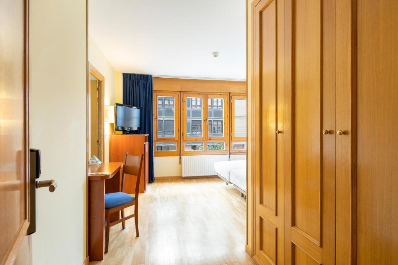 Hostal Alda Rio Duero Сория Екстериор снимка