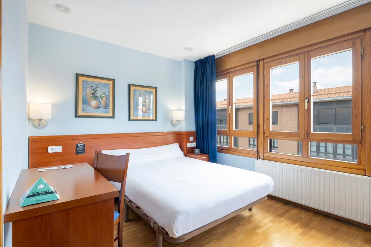 Hostal Alda Rio Duero Сория Екстериор снимка